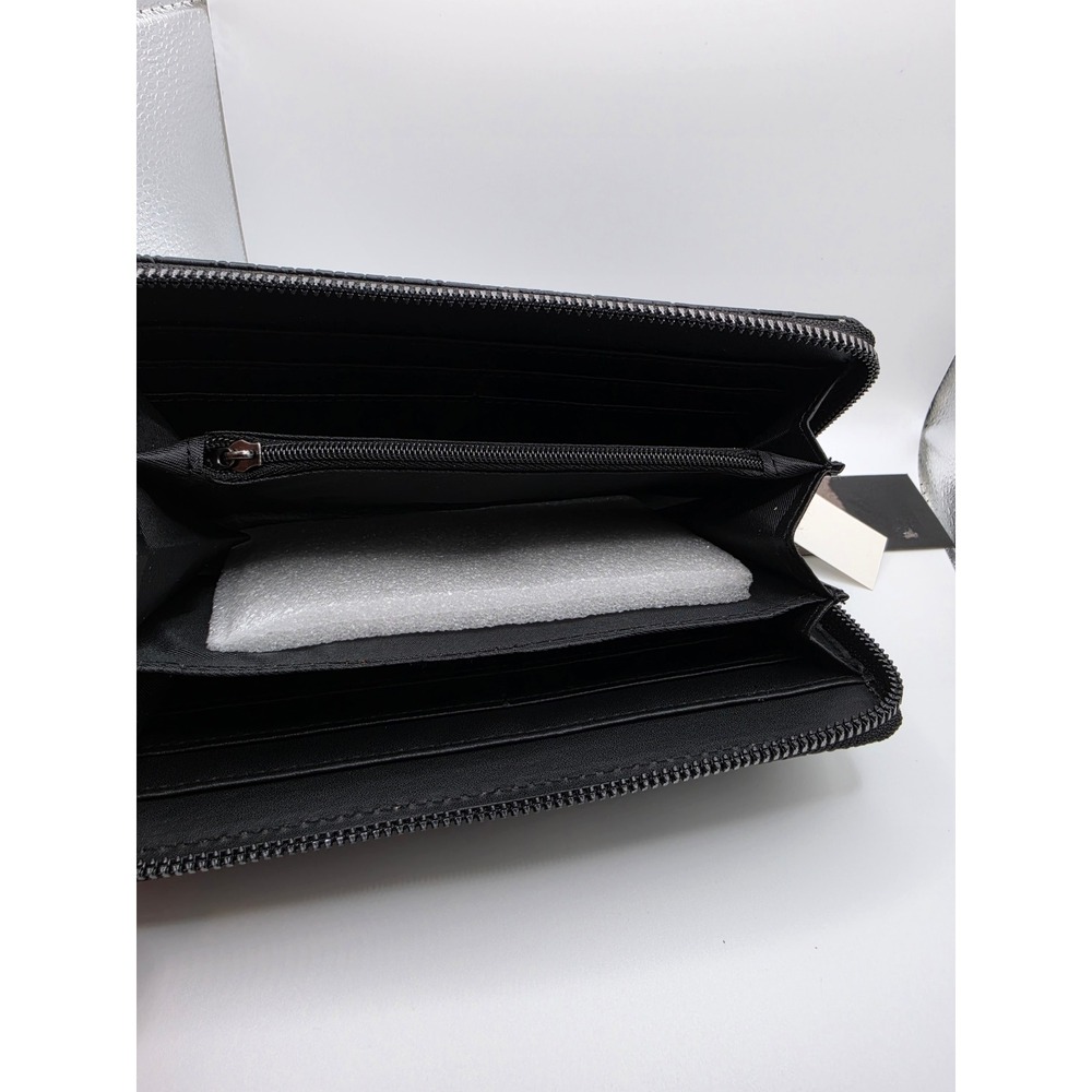Ed Hardy Black Embossed Logo Zip Around Wristlet Wallet New with Tags - Picture 4 of 4